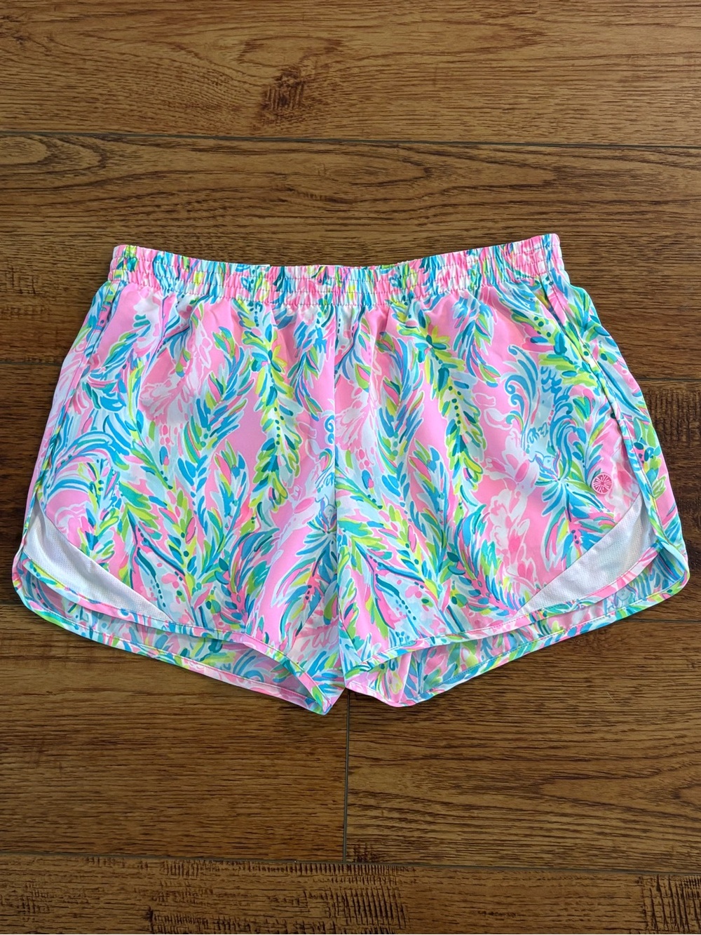 Lilly Pulitzer Luxletic Shorts XS Style 001485 Tropical Feather Print
